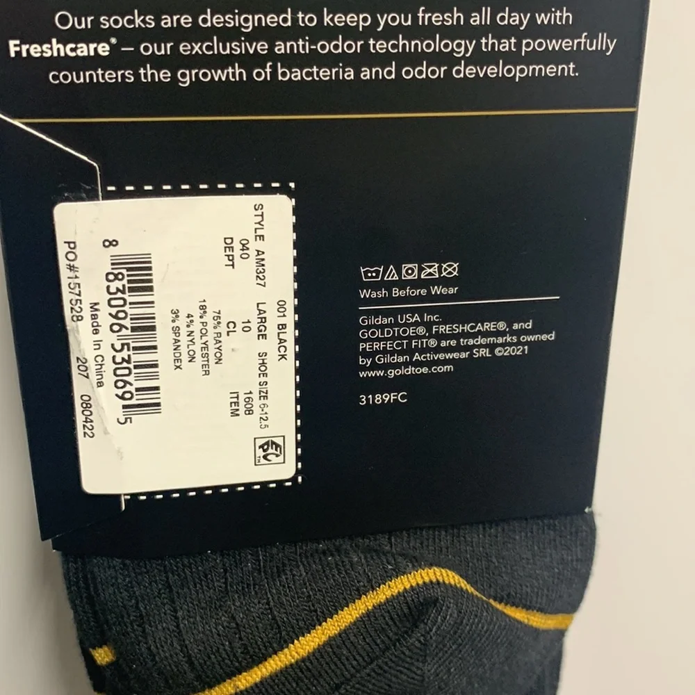 Signature Gold by Goldtoe Men’s Solids Bamboo Rayon Relaxed Top Crew Socks 3-Pk